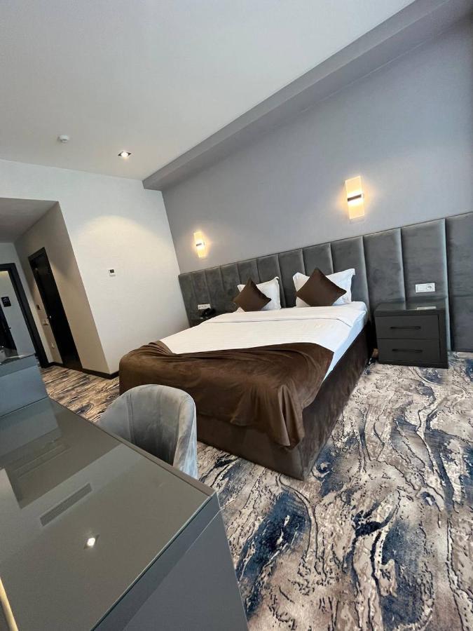 Unique Hotel Ташкент Екстериор снимка