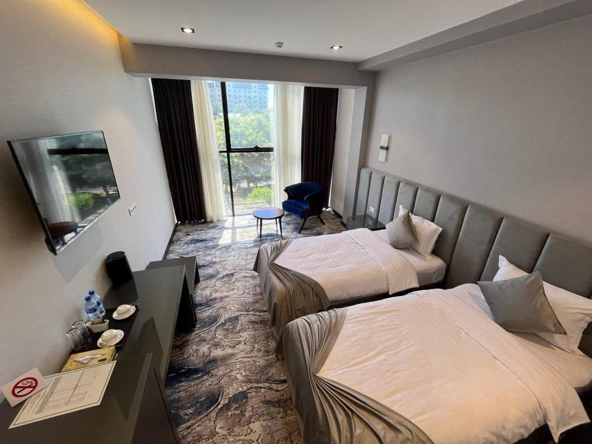 Unique Hotel Ташкент Екстериор снимка