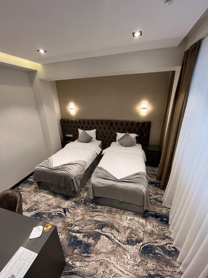 Unique Hotel Ташкент Екстериор снимка